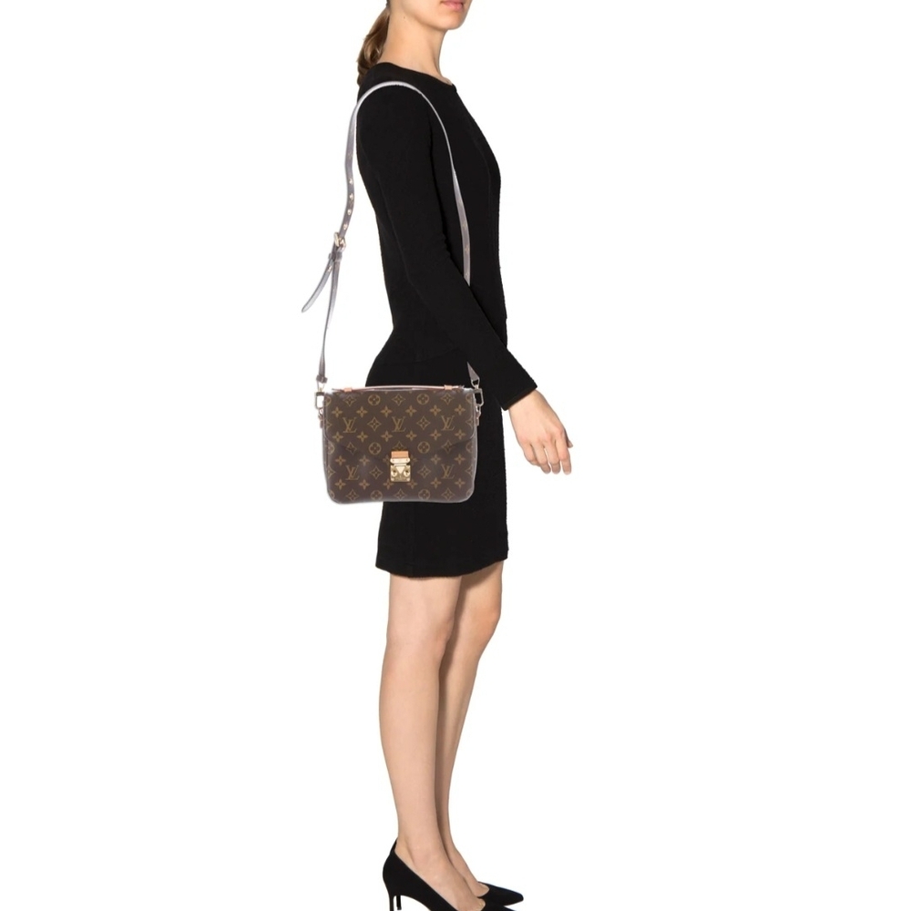 Louis Vuitton Pochette Metis - Picture 2 of 6